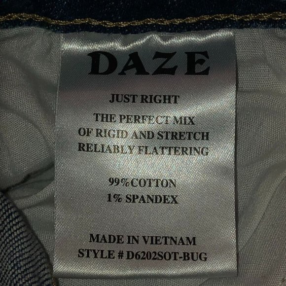 Daze Cropped Jeans Womens W26 Used Distressed - Picture 9 of 16